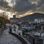 Il Padrino Bed & Breakfast Savoca